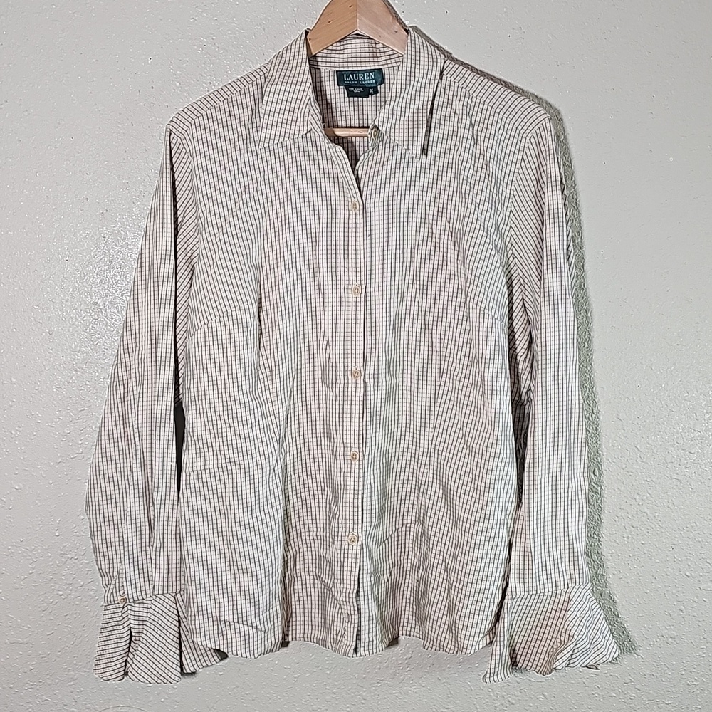 Lauren Ralph Lauren Casual Bottom Down Shirt.